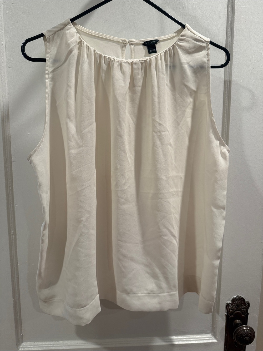 Ann Taylor Cream Sleeveless Gathered Neck Camisole